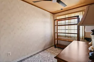 8825 Janeway Ct, Munster, IN 46321 - Photo 7