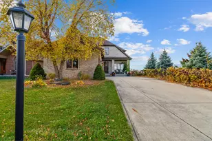 10380 Doubletree Dr S, Crown Point, IN 46307 - Photo 9