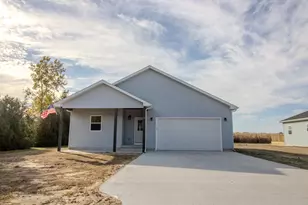 68 S Jefferson St, Hamlet, IN 46532 - Photo 1