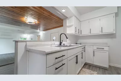 523 Grace Street, Michigan City, IN 46360 - Photo 7