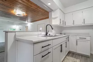 523 Grace St, Michigan City, IN 46360 - Photo 7