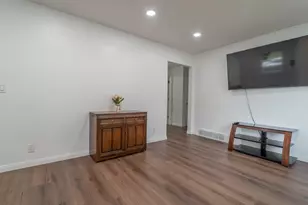 523 Grace St, Michigan City, IN 46360 - Photo 3