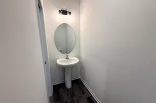 717 Lake St, Hobart, IN 46342 - Photo 5