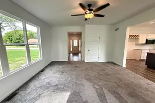 717 Lake St, Hobart, IN 46342 - Photo 7