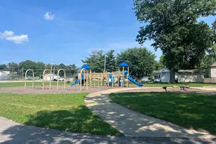 717 Lake St, Hobart, IN 46342 - Photo 25