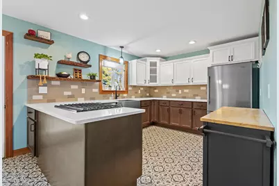 530 S 300 E, Kouts, IN 46347 - Photo 9