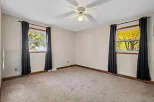 530 S 300 E, Kouts, IN 46347 - Photo 17