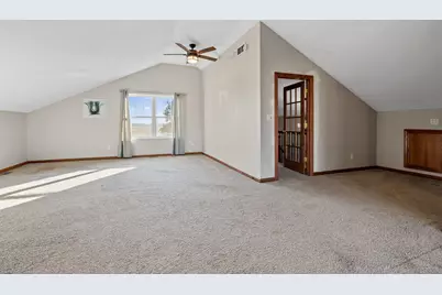 530 S 300 E, Kouts, IN 46347 - Photo 27