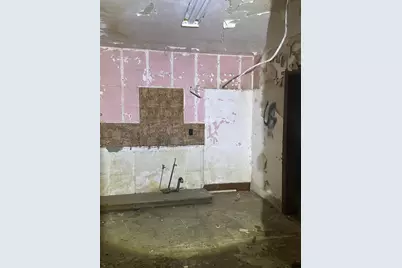 210 W 11th Street, Michigan City, IN 46360 - Photo 7