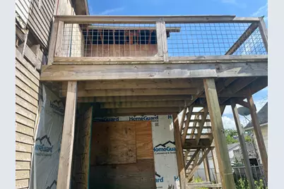 210 W 11th Street, Michigan City, IN 46360 - Photo 5