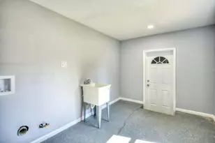 2713 Jefferson St, Gary, IN 46407 - Photo 15