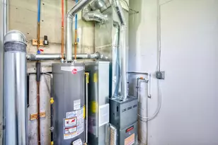 2713 Jefferson St, Gary, IN 46407 - Photo 17