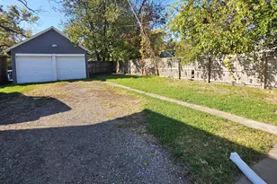 1426 Summer St, Hammond, IN 46320 - Photo 3