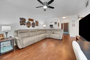 2502 McAfee Dr, Valparaiso, IN 46383 - Photo 5