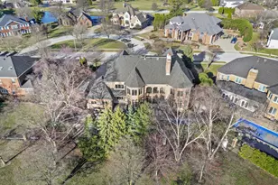 10224 Cherrywood Ln, Munster, IN 46321 - Photo 9