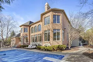 10224 Cherrywood Ln, Munster, IN 46321 - Photo 7