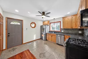 934 E 28th Ave, Lake Station, IN 46405 - Photo 7