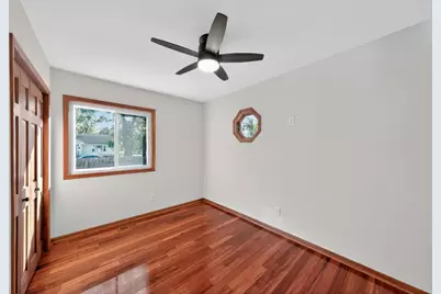 934 E 28th Avenue, Lake Station, IN 46405 - Photo 9