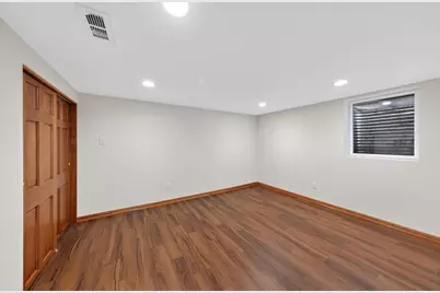 934 E 28th Avenue, Lake Station, IN 46405 - Photo 23