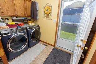 4901 Oriole Ave, Schererville, IN 46375 - Photo 31