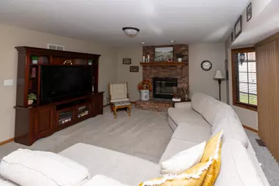 4901 Oriole Avenue, Schererville, IN 46375 - Photo 23