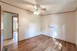 11327 N 550 E, Demotte, IN 46310 - Photo 23