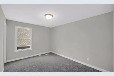 211 E Fulton Street, Michigan City, IN 46360 - Photo 33