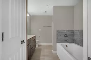 211 E Fulton St, Michigan City, IN 46360 - Photo 25