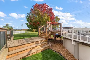 1215 Westbrook Ct, Crown Point, IN 46307 - Photo 37