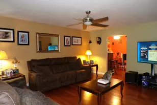 1643 N Indiana Pl, Griffith, IN 46319 - Photo 9