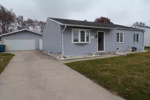 1643 N Indiana Pl, Griffith, IN 46319 - Photo 1