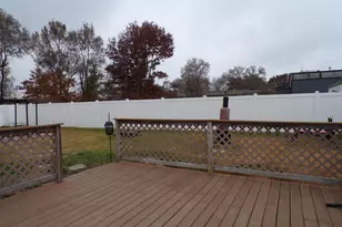 1643 N Indiana Pl, Griffith, IN 46319 - Photo 17