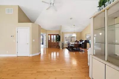 467 N 211 E, Valparaiso, IN 46383 - Photo 5