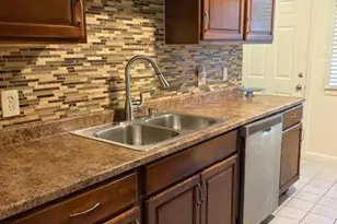 7625 Marshall Pl, Merrillville, IN 46410 - Photo 5