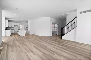 10473 California St, Crown Point, IN 46307 - Photo 5