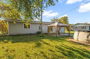 411 Nantucket Rd, Valparaiso, IN 46385 - Photo 23