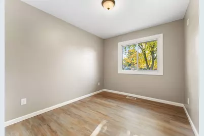 411 Nantucket Road, Valparaiso, IN 46385 - Photo 13