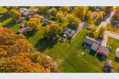 411 Nantucket Road, Valparaiso, IN 46385 - Photo 3