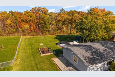 411 Nantucket Road, Valparaiso, IN 46385 - Photo 21