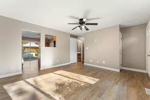 411 Nantucket Rd, Valparaiso, IN 46385 - Photo 7