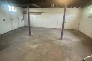 154 Napoleon St, Valparaiso, IN 46383 - Photo 7