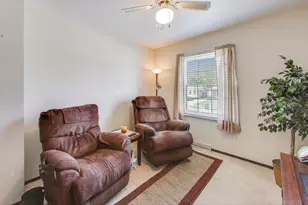 1707 Valley Ct, Schererville, IN 46375 - Photo 15