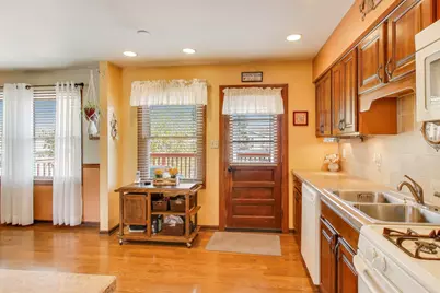 1707 Valley Court, Schererville, IN 46375 - Photo 9