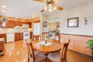 1707 Valley Ct, Schererville, IN 46375 - Photo 7