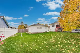 1707 Valley Ct, Schererville, IN 46375 - Photo 31