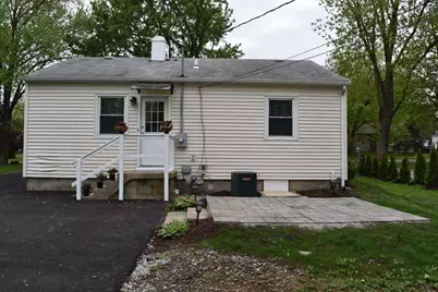 351 Maple Street, Crown Point, IN 46307 - Photo 3