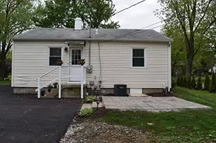 351 Maple St, Crown Point, IN 46307 - Photo 3