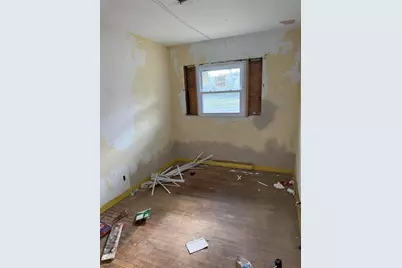 4234 E 12th Place, Gary, IN 46403 - Photo 7