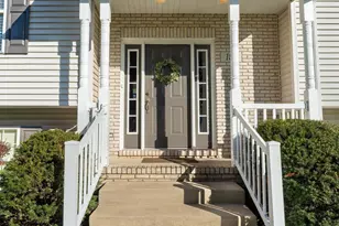 183 Cimarron Dr, Valparaiso, IN 46385 - Photo 3