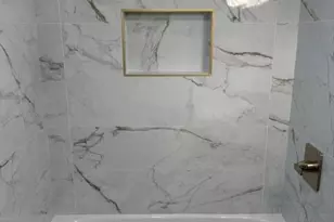 1528 Hanley St, Gary, IN 46406 - Photo 9